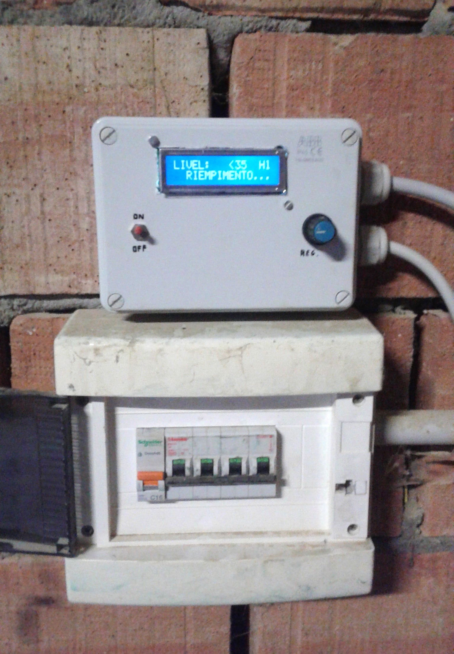 Figura 9: Foto del dispositivo installato.